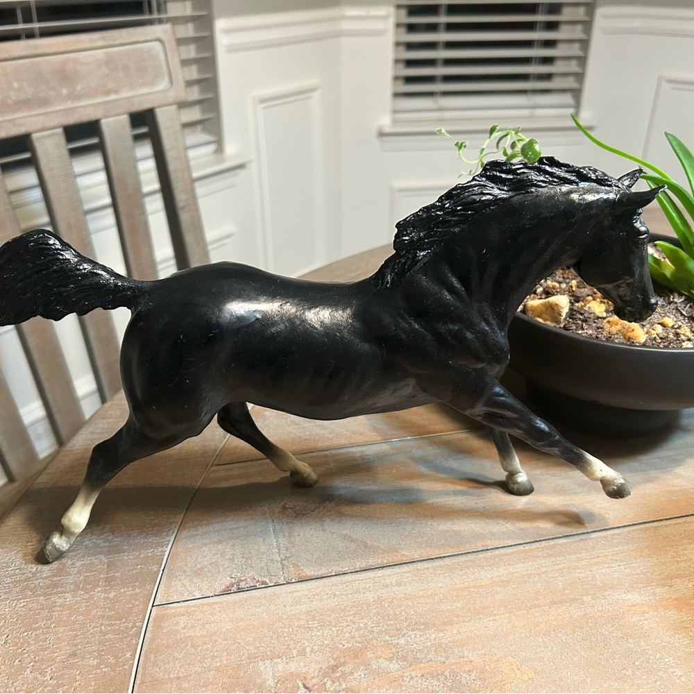 Breyer vintage model horse "Black Beauty"